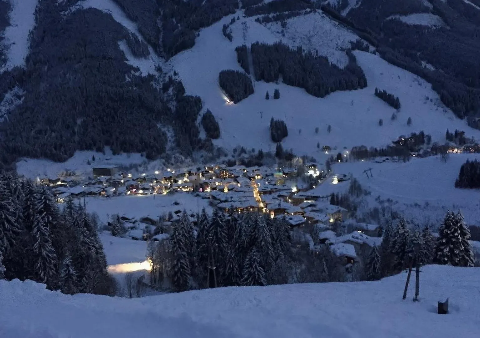 Bear Hutte Saalbach Near Billa Appartement